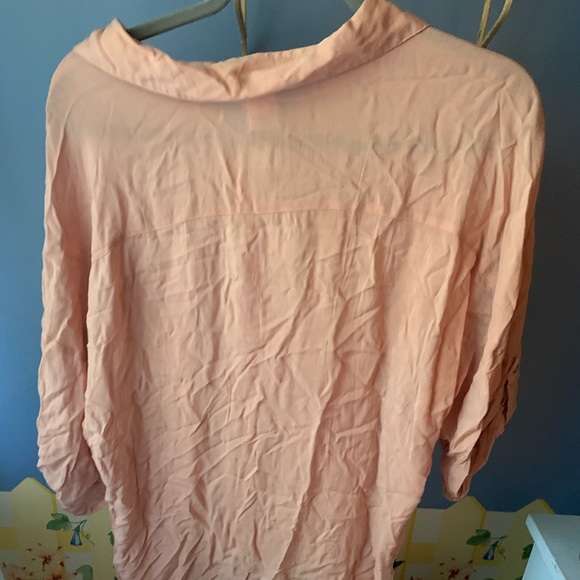 pink high low button up blouse - Picture 2 of 3